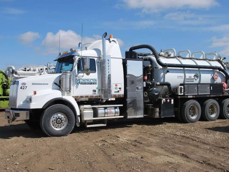 logistics hydrovac truck
